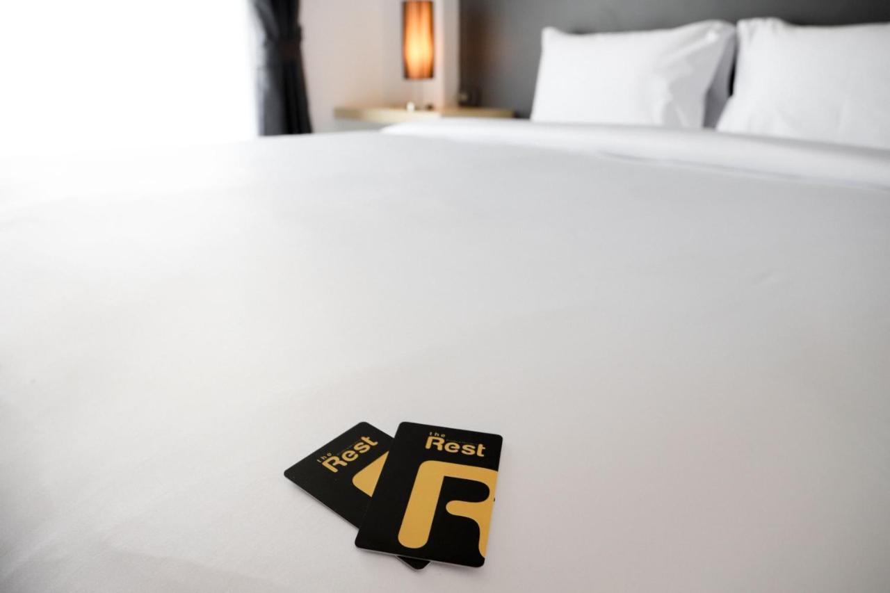 The Rest Hotel - ประจวบ 쁘라쭈압키리칸 외부 사진